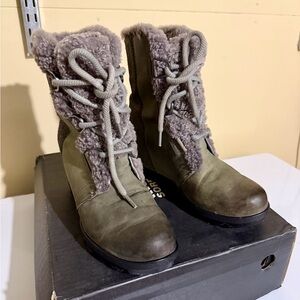 Sorel Olive and Charcoal Winter Boots